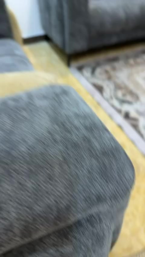 تخم عشر مقاعد جديد صارلي اربع اشهر ماخذته للبيع مكاني بغداد حي العامل 
***********
