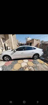 سيارة سوناتا   (2500 ) مرغوب موديل 22  ماشية 60 رقم ميسان معوقين  حادث...