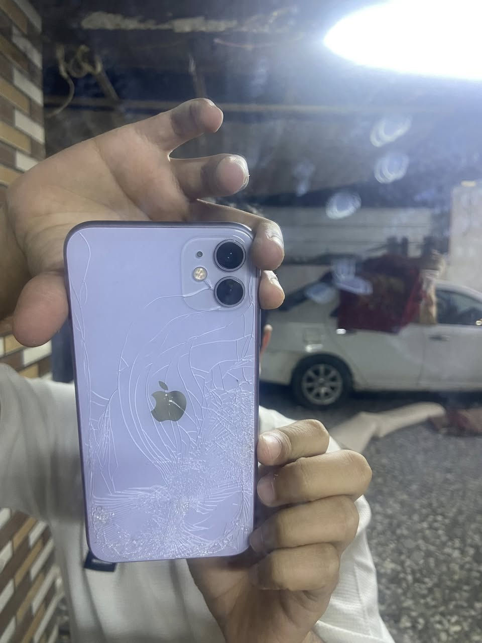 آيفون 11 عادي - ذاكرة 256GB - للبيع بسعر مناسب
التفاصيل:
• الذاكرة: 256 جيجابايت (أعلى سعة).
• البطارية: 81%.
• الحالة: الظهر مكسور (موضح بالصور)، والشاشة مبدلة درجة أولى.
• الملاحظات: الجهاز شغال تمام وما بيه أي نقص وظيفي، الذاكرة تفيد أهل الألعاب والتصوير.
السعر المطلوب: 260,000 دينار (قفل أو مجال بسيط للشراي المباشر للبيع تواصل ￼


**إذا كنت صاحب هذا الإعلان وتريد حذفه لأي سبب، رجاءا أرسل رسالة إلى الدعم الفني**