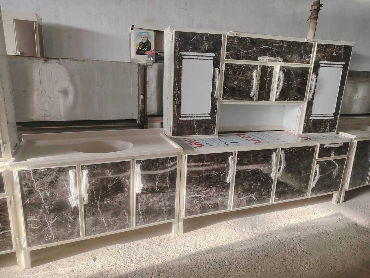 توجد اغراض منزليه مستعمله باله نضيفه وسعار مناسبه العنوان صويره تقاطع حي زهور الإستفسار الخاص مفتوح او اتصال او وتساب*********** وتساب***********
