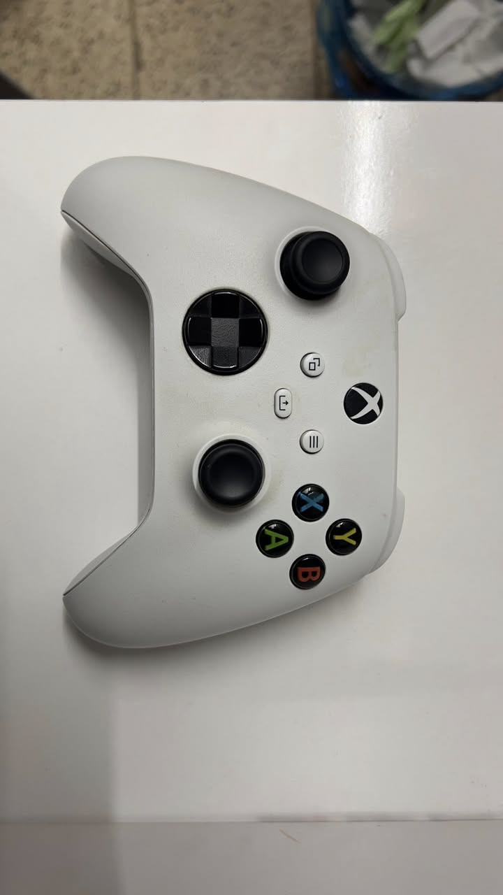 Xbox Series S للبيع ✨
الجهاز نضيف جداً وما مفتوح نهائياً، استخدام مرتب وخفيف.  
وياه يدة أصلية وحدة + كامل الملحقات.  
وأيضاً وياه بطاريات عدد 2 مع قاعدة شحن البطاريات 🔋

السعر: 390 ألف دينار فقط.

للجادين مراسلة خاص


**إذا كنت صاحب هذا الإعلان وتريد حذفه لأي سبب، رجاءا أرسل رسالة إلى الدعم الفني**
