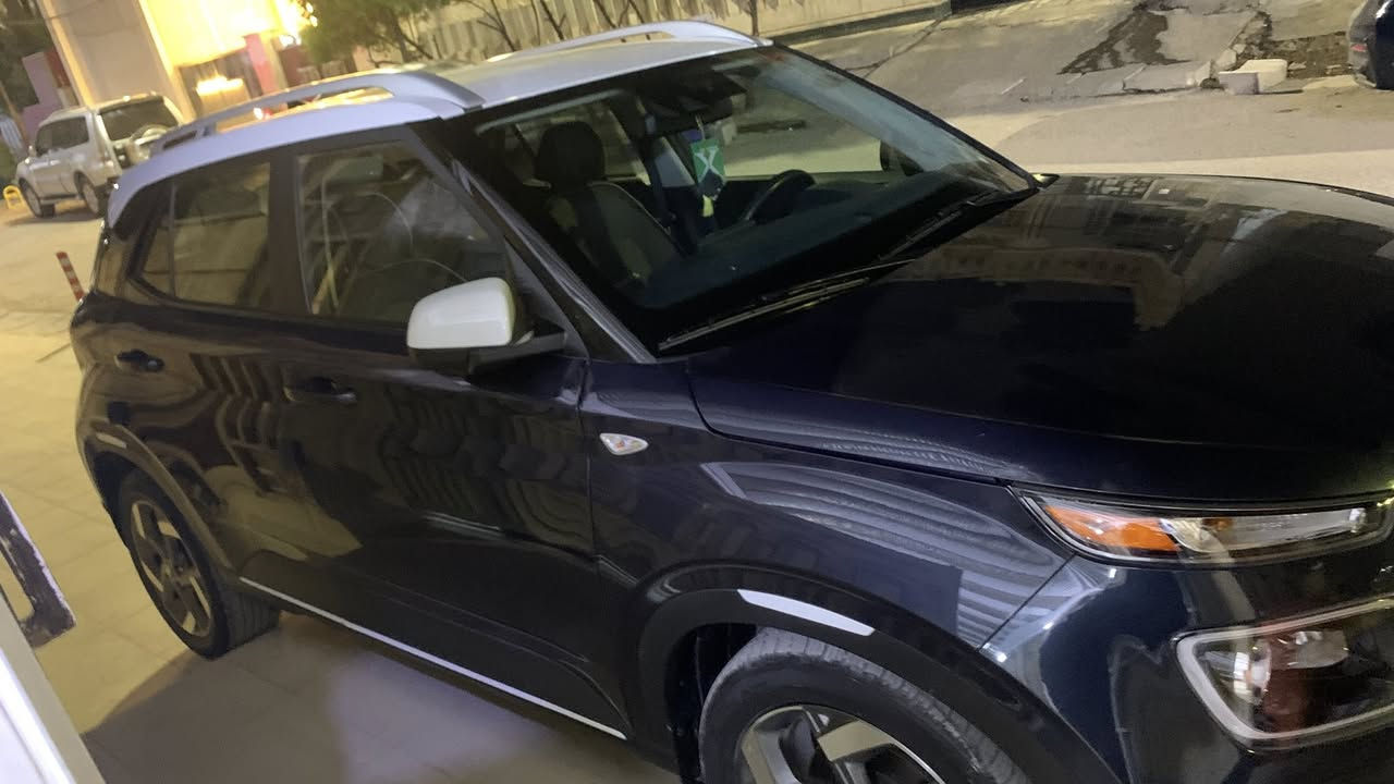 السلام عليكم هيونداي فينيو 2022 وارد امريكي محرك 1600 دوش سمارت ستريم ماشية 17 الف ميل حادثها كلش بسيط بيها شبر صبغ بالبنيد فقط  وبارد صغير بالجامرلوخ الامامي السيارة مرقمة اربيل وجاهزة كلشي متحط عليها لونها تو كلر كحلي وقمارة بيضة السيارة جديدة وممشاها قليل كيرها IVT مو CVT ال IVT نفس ال CVT بس شوية بي تحسينات وبي 6 نمر مواصفات SEL جوة الفول بشوية محرك كير كلة مكفول شخوط مابيها السعر 145 وبي مجال التواصل خاص


**إذا كنت صاحب هذا الإعلان وتريد حذفه لأي سبب، رجاءا أرسل رسالة إلى الدعم الفني**