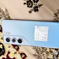 تكنو كامون 40 برو 5g كامل ملحقات الاصليه ذاكره 256 داخليه 12 مستخدم قل...