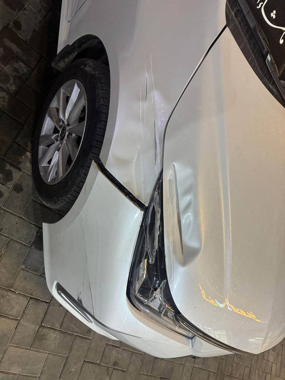 كورلا ساس 2024 هايبرد وبانزين اصل ياباني  مطلوبه للمصرف رقم بصره وراعي بصره مقترض وكفيل اثنينهم نفس البيت  سياره ضربته بنيد وجاملغ موضح بصوره ومصلحات سعرها 170 مكاني بصره  
*********** البصرة, العراق
