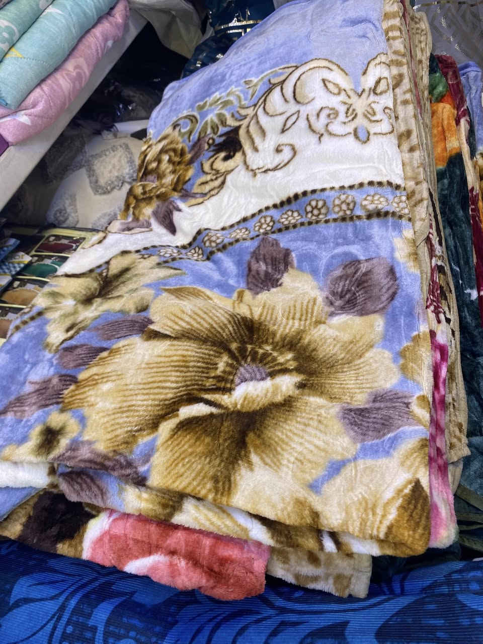 هلووو حبايبي جمعة مباركة عليكم يارب 
متوفر مفروشات ب سعر مناسب 
موقعنا سريدات الجديدة قرب ماركت المنتظر


**إذا كنت صاحب هذا الإعلان وتريد حذفه لأي سبب، رجاءا أرسل رسالة إلى الدعم الفني**