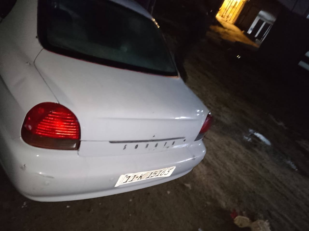 السلام عليكم  بسبب الوعود الكاذبه تم اعاد النشر سوناتا 2001 كير محرك مكفول سنويه 28 سياره بسمي تحويل ثاني يوم تخم تاير جديد كهربايتها كلها شغاله قفلها 30مكاني ابو غريب رقم ***********
