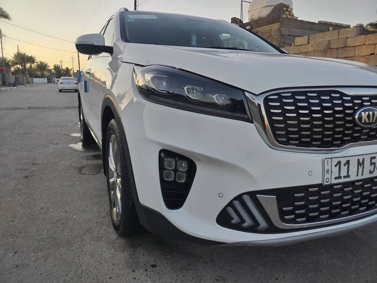 سياره سورنتو ٢٠٢٠  سياره خليجي فول مواصفات بصمه تشغيل وبصمة أبواب بصمة جنطه محرك ٣٥٠٠ سته سلندر كشنات كهربائيه داخل لونين سبعه راكب ثلاث قطع تبرد تحكم أستيرن جهتين كامره خلفيه شاشه كبيره حساس خلفي وامامي ثلاث وضعيات قياده سبورت نيموري درايفر تدعم نضام أيكو سياره مكفوله كفاله عامه من صبغ والضربه والفتح سيار وكاله تخم تاير سبير بعد ما نازل رقم بغداد دولي هزه جديده رقم الهاتف *********** سياره موجوده في بغداد سياره على وضع الشركه سياره ماشيه ٦٣ حقيقي
