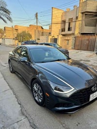 سوناتا  2023  حادثها جدا بسيط فقط الجاملغ الخلفي  بدون ايرباك بجم كبس ...