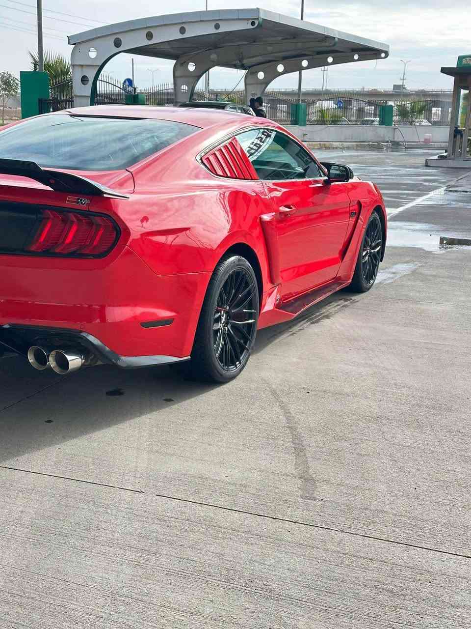 موستانگ 2016 للبيع لون احمر ضرر 3 قطع بس مصبوغه حزام للجماليه محرك 6 سلندر بحجم 3700 ، شرط گير ومحرك تحكم ستيرن فول بيها شاصي قليل جداً بس ذكرته للامانه ، رقم سليمانيه تحويل مباشر نفس يوم الشراء 
تجي تفحص كامل وتروح تحول نفس اليوم 

السعر 128$ وبيها مجال 
عنوان السيارة - كركوك 
هاتف : *********** كركوك, العراق
