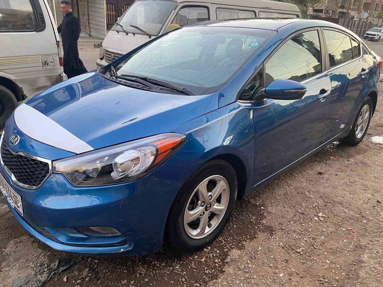 السلام عليكم KIA FORTE
2014 محرك 2000
ماشية 88 الف ميل
فول مواصفات 1/1 حت تبريد بالجكمجة بيها وشادلها داشكام ٤ كامرات 
سيارة كارتون تخم تاير جديد
منضومة تبريد جديدة شرط اصلي كلة موبس وكالة
دوشمة عام كشنات وكاعية وسفاري ودشبول وصندوق
صدر خلفي امامي جديد مشط ستيرن جديد باتري البارحة شادة بي ضمان ٦ اشهر سيارة جاهزة بمعنى الكلمة ربع مذب عليها
مكاني : بغداد حي اور
رقمي :*********** واتساب اتصال فقط
السعر : 93 ورقة
ملاحضات : حادث أمريكا فقط بنيد مبخرين ويا جاملغ وباب 
باسمي شخصيا رقم بغداد انكليزي جديد هزة جديدة سنوية 31
