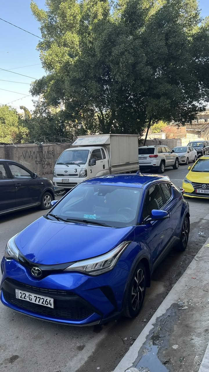 للبيع او مراوس حسب القناعه
ch_r 
لون ازرق جويتي 💙

حادث جاملغ وبنيد 
صور الحادث والسونار موجوده
مكينه كير تبريد صدر دبلات كفاله
تايرات تخم 

مواصفات
نضام ترحيب ذكي مع ليد ارضي من المرايه الجانبيه 🤩 

سايد بريك اوتو دكمه

مري شفط 
اشاير مري
نقطه عمياء
رادار جانبي
رادار امامي 
مانع تصادم
تحكمات ستيرن صفحتين
كروز سرعه

منضومه لايت led 
كشنات مخمل 
ماشيه ٨٣ الف
سياره جديده كلش حلوه
داخلها كلش جديد ونضيف 
داخلها كلش حلو

السياره جاهزه اي نقص مابيها للاخير جاهزه

السعر ١٥٠ وبي مجال بسيط 
مكاني الاعظمية
***********
