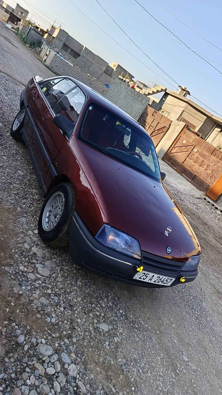 اوميكه رقم كركوك السنويه مشروع وطني 2031رقم دولي هزه جديده دفتربانزين بيها موديل 89كير محرك صدر شرط اسلايت كهربائياة كلها تشتغل كيجات كلها تشتغل بدون حادث صبغ جماليه فقط (السعر28)تحويل وكاله  ابكيفك للبيع ومراوس ((***********))
