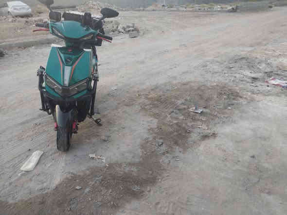 للبيع
دراجة شحن سكنس 6 بطاريات

ع فحص كلشي شغال بيه بس الكارت مايشتغل
السعر 650 الف وبيه مجال 

***********

*********** واتساب
