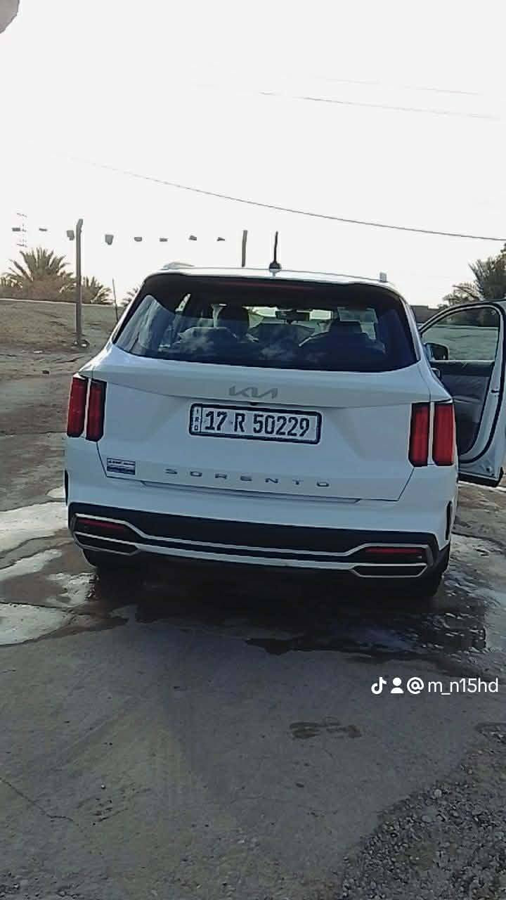 اللبيع سورنتو مكفول ٢٠٢٢مشي ١٠٠ مكانه السماوه *********** سعره ٢٩٠
