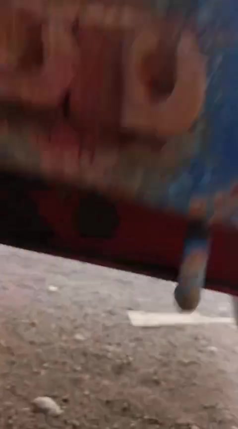 مان ٢٠٠٥ كيرعادى هاف مه كينه ى سينى ٤٤٠ عاربانه ره بته به ناوييه وه سه نه وى تازه تاقم تايه تازه لاوانه ى ٧٠ له ناوئيش دايه بوزانيارى زياتر تله فون كه ***********
