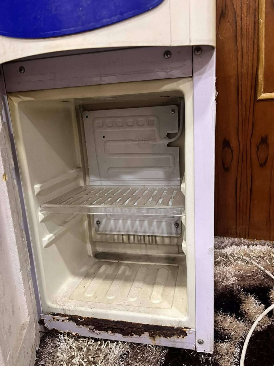 براد للبيع شغال حار بارد
السعر60قفل
العنوان موصل حي الاخاء


**إذا كنت صاحب هذا الإعلان وتريد حذفه لأي سبب، رجاءا أرسل رسالة إلى الدعم الفني**