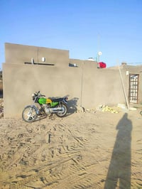 بيت البيع تجاوز مساحه 200 حي اور مقابيل ال معارز  عل بزل السعر 13 وبي ...