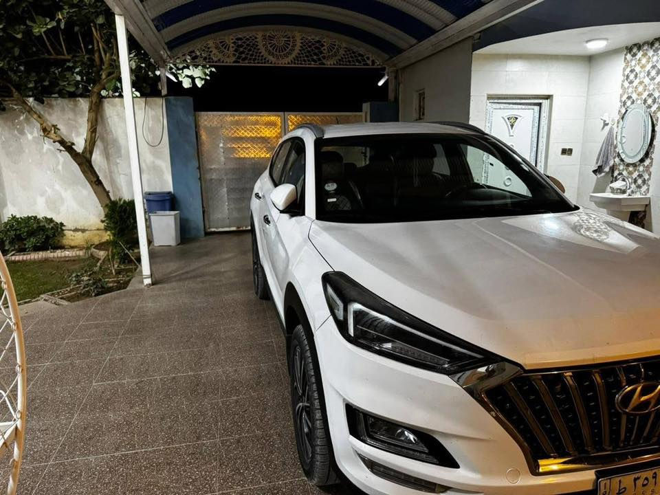 السلام عليكم للبيع توسان 20 خليجي
شركة الكاصد أصل
ماشية 100 الف
فول عد البنوراما
خمس عدسات
لايت زنون
إناره ترحيب داخلية
تحكم استيرن 
حساسات خلفي امامي
بصمة ابواب 
اشاره بالمري مع مري شفط
تبريد قطعتين
يدات نيكل أصل
لايت دوار حساس عن الاستداره
سايد بريك بالرجل
شاحنه واير ليس
خمسه ويل كب
تخم تاير جديد
باقي المواصفات معرفة 
مكفوله من الصبغ بس بادر كدر شبر
مكانها بابل 

للاستفسار ***********
