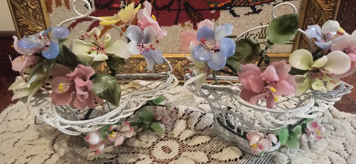 بنقدملكم النهارده حاجه مظنش إن شوفتوها قبل كده
و لأن مش كل ورد الجاد بوتات بس
لا و فيه منها كمان ديكورات حائطيه🧐

قطعتين تعليقه ورد جاد أو أباليك ورد جاد
قطعه ديكوريه مميزه جدا تتعلق ع الحيطه✨
ع شكل سبت زهور بأشكال زهور مميزه و مختلفه و مليانه تفاصيل 
و عشان دايما المميز بيبقى قليل و نادر 
ف المتوفر قطعتين فقططط للي يلحقهم😎
الطول 17سم تقريبا 
العرض 18سم تقريبا


**إذا كنت صاحب هذا الإعلان وتريد حذفه لأي سبب، رجاءا أرسل رسالة إلى الدعم الفني**