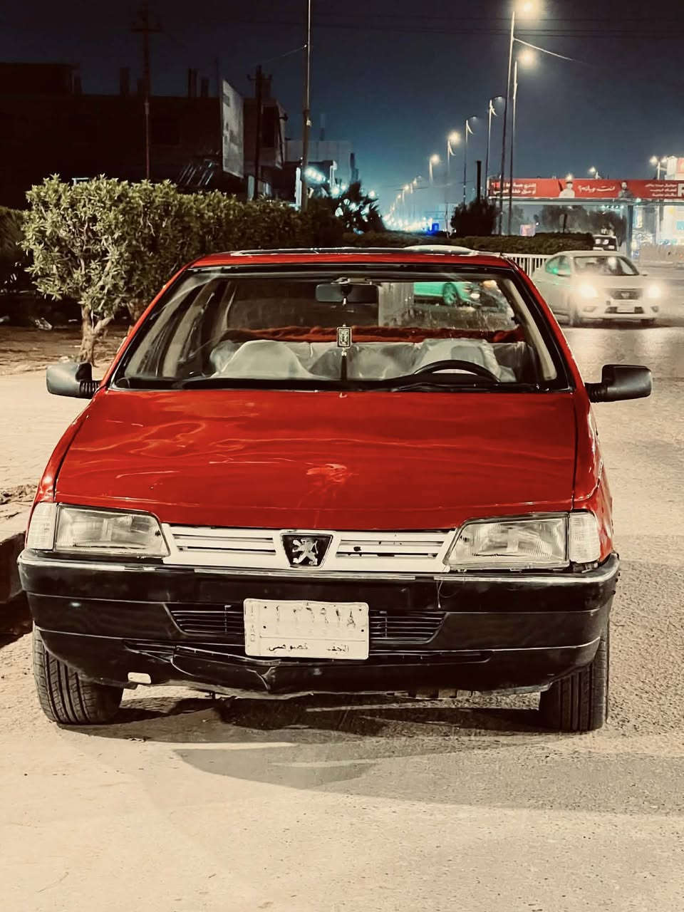 سياره بيجو فرنسي ٤٠٥ موديل ١٩٩٢ 
كير ومكينه كرونه ١٨٠٠ المجفيه    
كير أوتوماتيك 
رقم *********** 
سعره ٣٢ وبيه مجال للشراي
