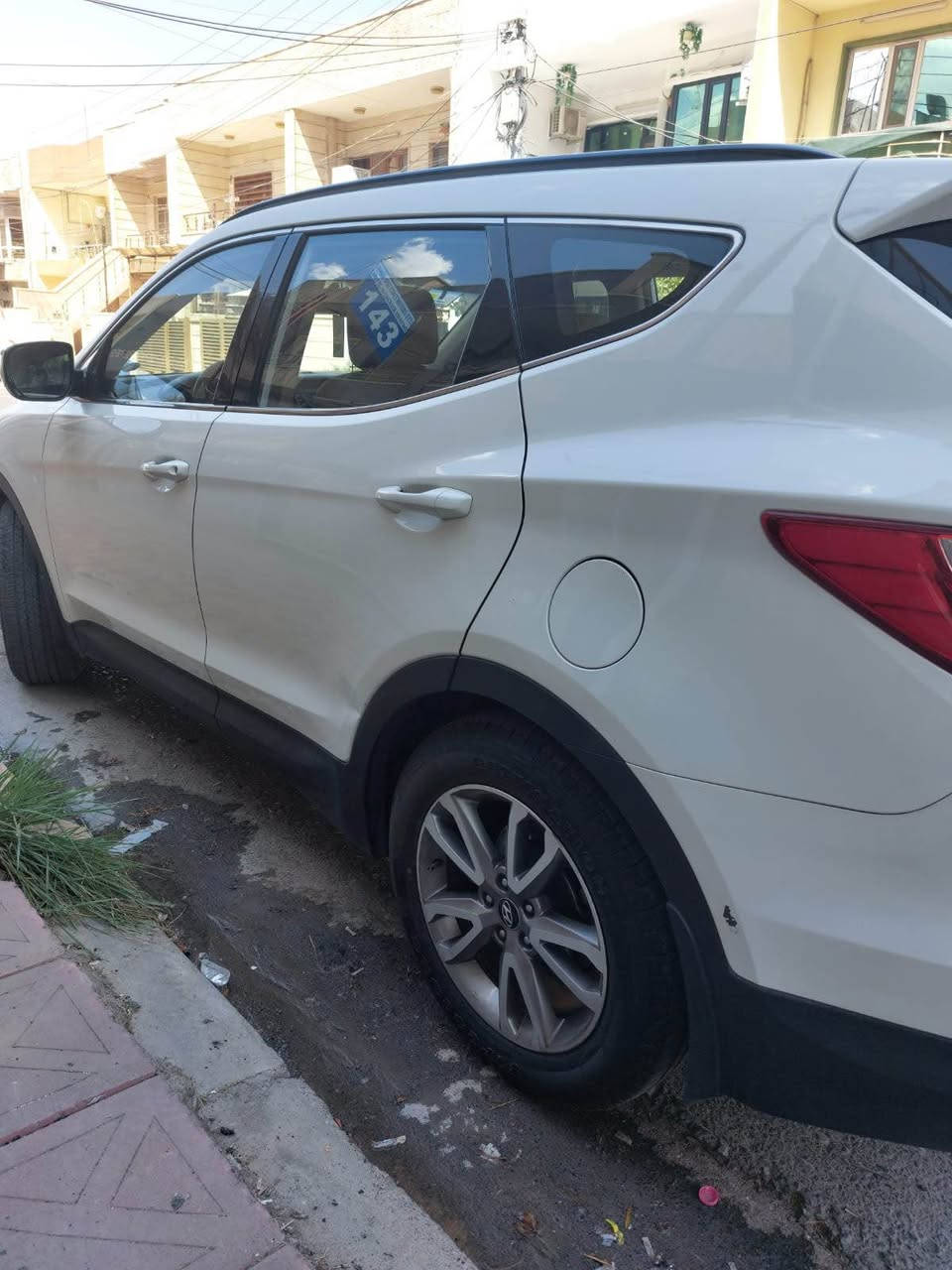 سنتافي 2013
بدون صبغ او بارد
سياره في عينكاوه
*********** أربيل, العراق
