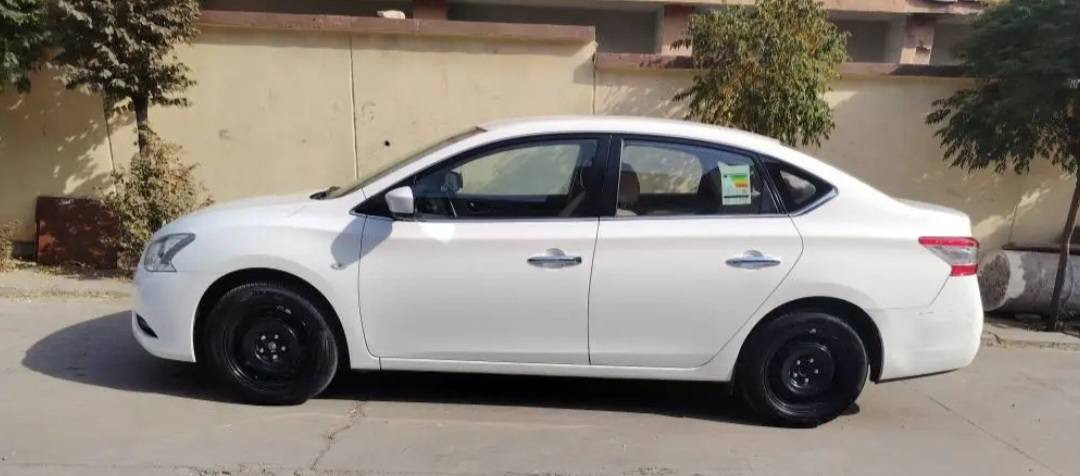 نیسان سێنترا 2020 سنەوی بەسەر نەچوە  سەیارەکە پاکە یەک دەستە 55 هەزار ڕۆشتوە سۆنەریم داناوە لە سلەیمانی مەکینە ١٦ یە کامێراو شاشەیە *********** السليمانية, العراق
