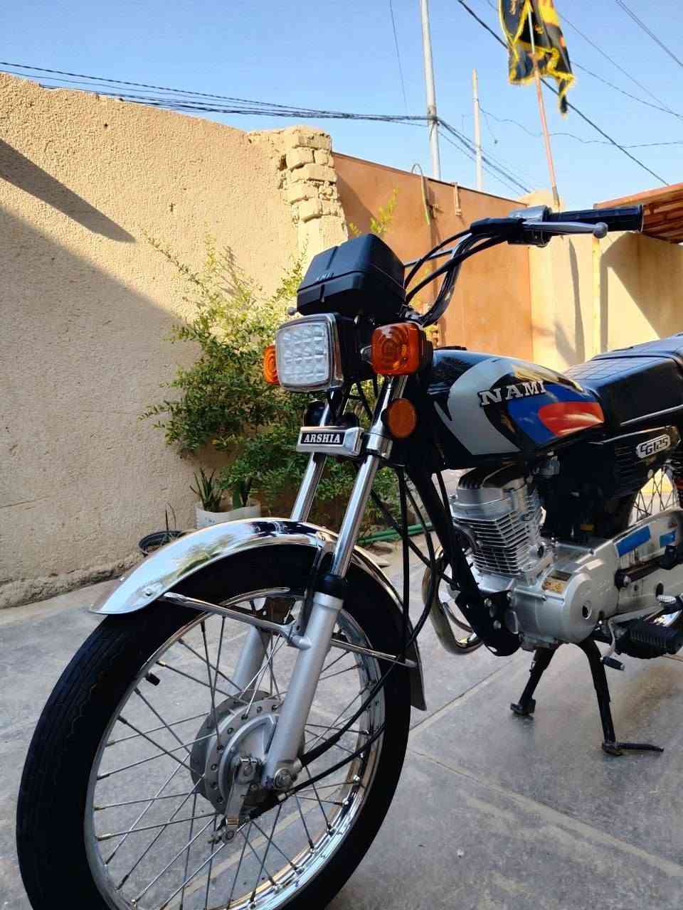 سلام عليكم دراجه لل بيع  سيجي نامه
اوراق ضايعه مكفوله من كلشي مكان دوانيه قضاء البدير 
موديل 25
السعر خاص نتصال بل رقم ***********
