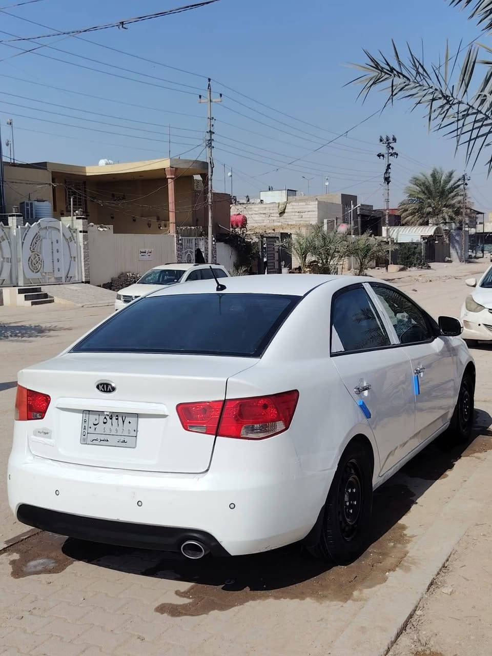 السلام عليكم جميعآ 👋
للبيع كيه سيراتو 
مديل 2013 فول مواصفات من عدا البصمه 
بيها قطعتين صبغ وحافت البنيد واضحه بلصوره وبارد بسيط
السياره ادامه كامله مسويلها
السنويه نافذه من 2023 بأسم ابن عمي ويريد مداور
العنوان النجف حي المكرمة
السعر 100 مجالها جدآ بسيط
الاستفسار اتصل *********** / ***********
