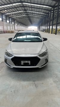 النترا 2017 كندي سعرها 118$ هاذا السونار بس كل التفاصيل مواصفات SE ماش...