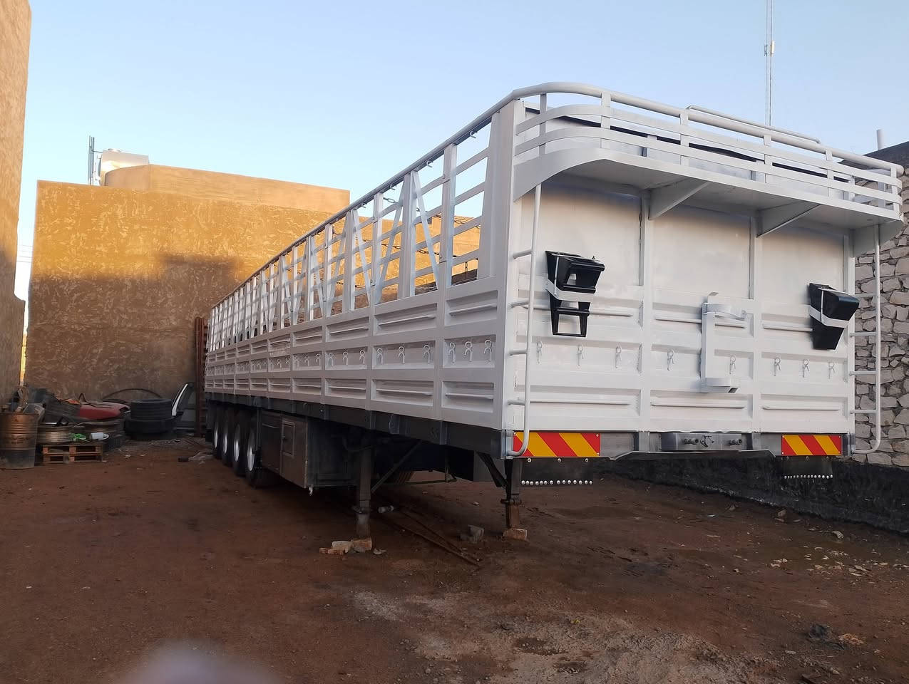 عربانه اروبيه محدده طول13محاور4 عربانه جاهز ***********
