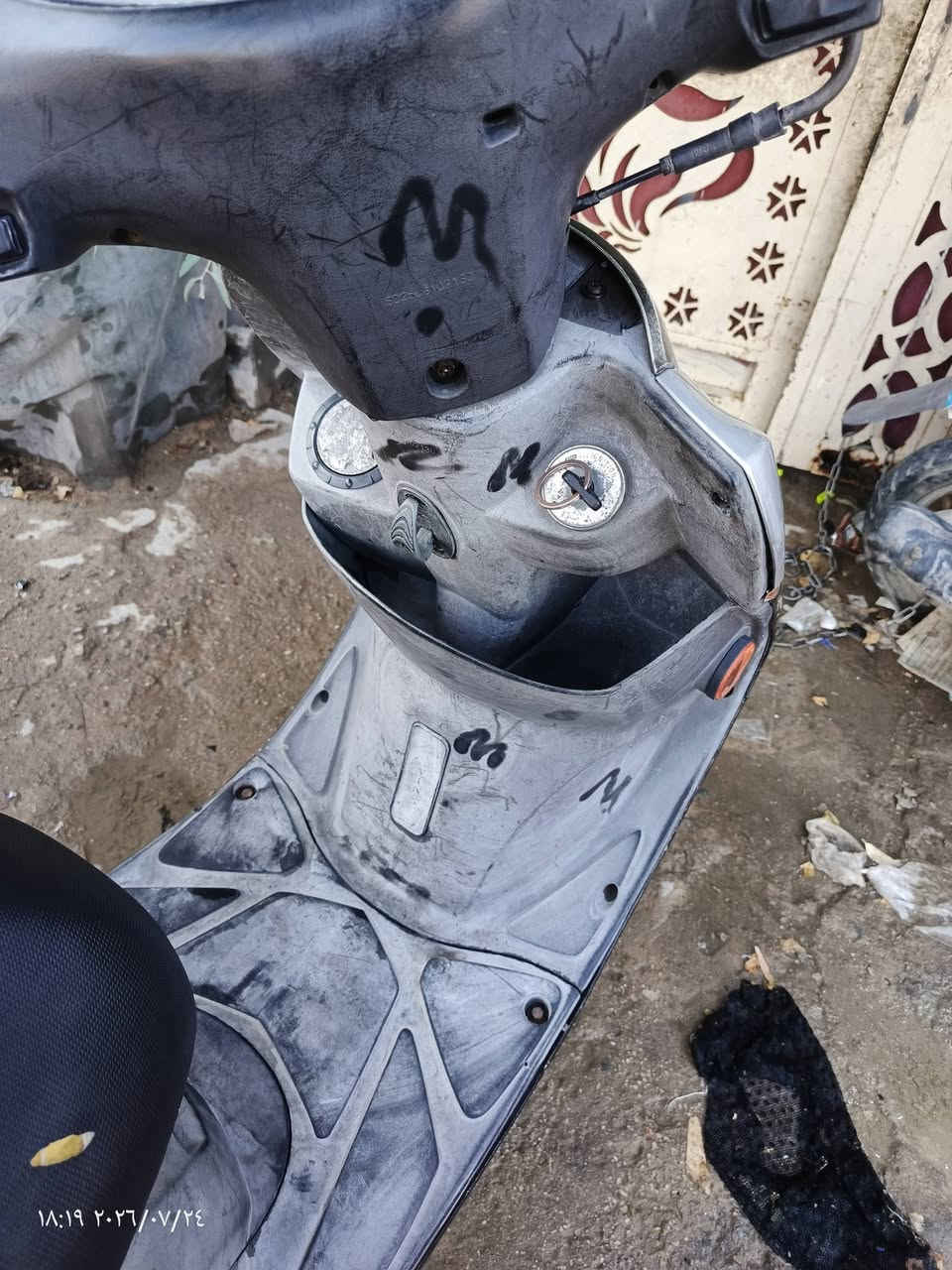 كامكو جيفور حاويه محرك ما مفتوح كهربائيات كله شغاله شلعه معدل مكان نجف السعر 550اوبيه مجال ***********
