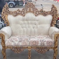 تخم ملكي • ١٠ مقاعد • دلي عباس العبور