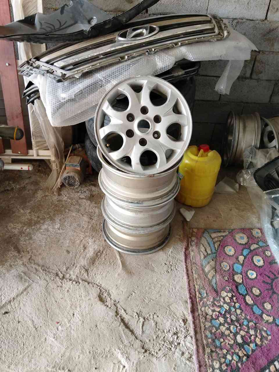 سلام عليكم من رخصت مدير الكروب محل سعد الاصلي لبيع قطع غيار استاركس بانسب الاسعار المكان ذي قار قضاء الرفاعي الرقم ***********+  ***********
