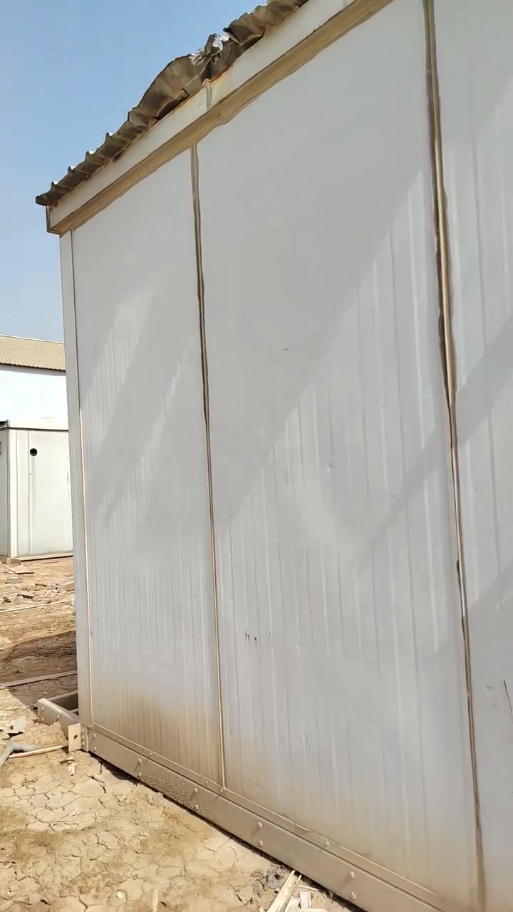 السلام عليكم كرفانات للبيع 3&3
مع خزانات كاز ٦ملم حديد ٣٠٠٠لتر
التفاصيل مذكوره بالفيديو اي ستفصار التواصل مع هاذ الرقم ***********
