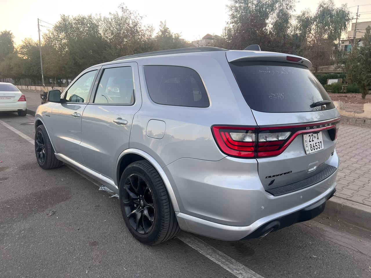 سلام عليكم
للبيع فقط دورنكو R/T فئة Rose gold اعلى فئة بلدورنكو ام الجكات
كزوز بلادي فجوج برمبو اصل  
موديل :2024
الممشة : 13 الف مايل 
حادث السيارة سرقة وراجعه قطعها بلادية 
فقط قطعتين صبغ 
رقم اربيل ترقيم جديد شرط التحويل او الوكالة
لمعرفة باقي التفاصيل اتصل على الرقم 
عنواني بغداد مجمع بوابة العراق 
*********** اتصال فقط 
00971544914234 واتساب فقط
