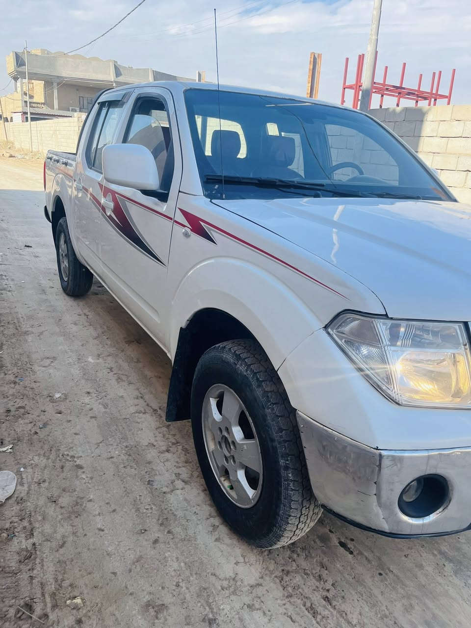 السلام عليكم مكلف بنشر نيفاره 2008 رقم بغداد سنويه ال 29محرك وكير مكفولات تخم تاير صدر كله جديد 5قطع صبغ بس رش بدون دواخل مكفوله من الضربه ومن الكص  المكان واسط صويره السعر 70$ لاستفسار ***********
