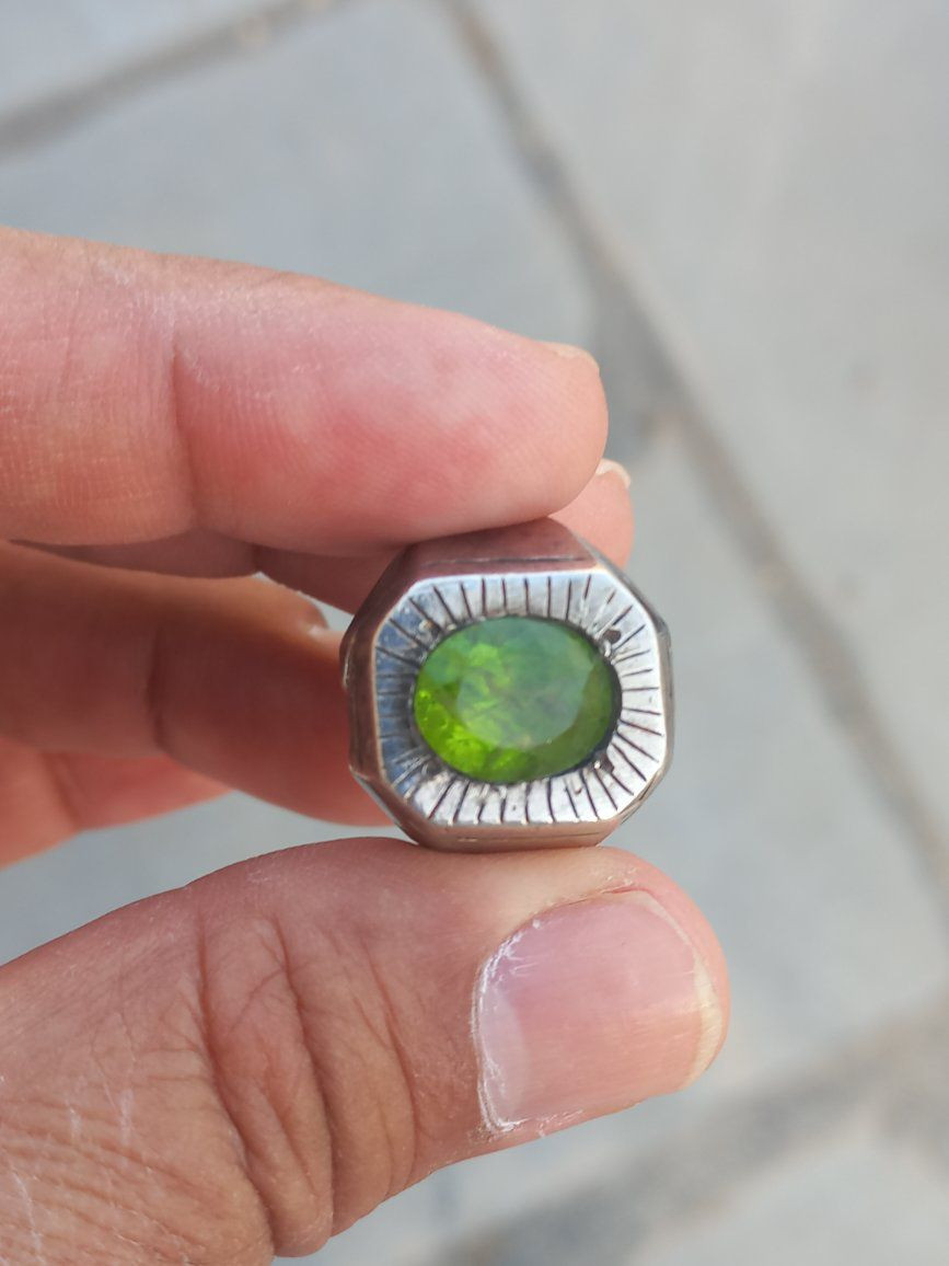 زبرجد اصلي 
السعر ٨٠  الف 
البلديات


**إذا كنت صاحب هذا الإعلان وتريد حذفه لأي سبب، رجاءا أرسل رسالة إلى الدعم الفني**