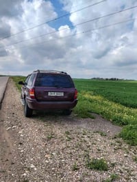 جيب شيروكي البيع مديل 99 شركة المزيد اتصل 07709300104