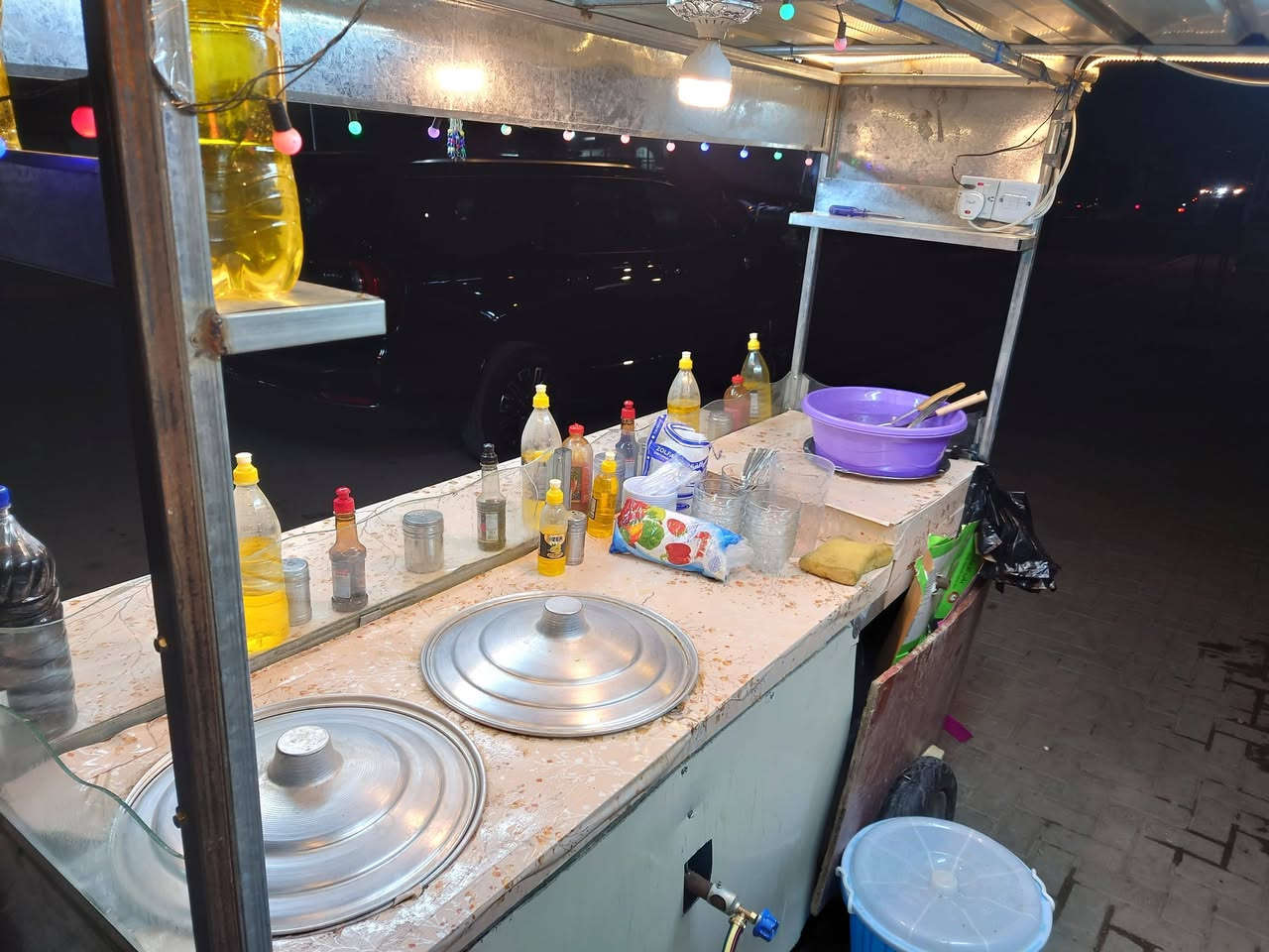 عربانه لبلبي للبيع نضيفه مستعمله اسبوع فقط السعر 200وبيهه مجال العنوان بغداد حي العامل الرقم
***********
