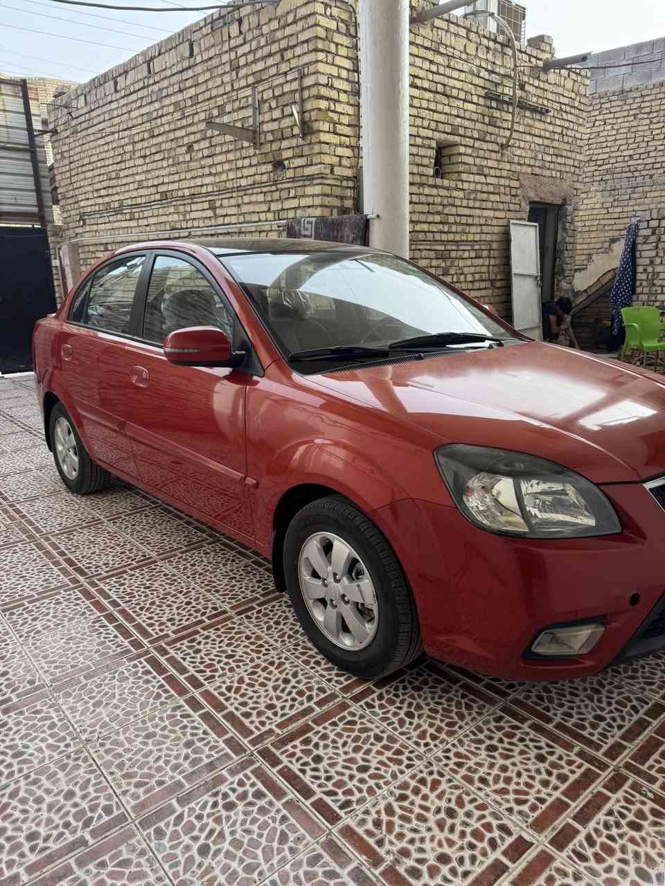 كيا ريو موديل ٢٠١١ خليجي ماشية ٨٢ بيها بارد قليل بين الجاملغ والباب تخم تاير وحدادية جديدة سنويه ورقم جديد السونار مرفق مع الصور ***********

