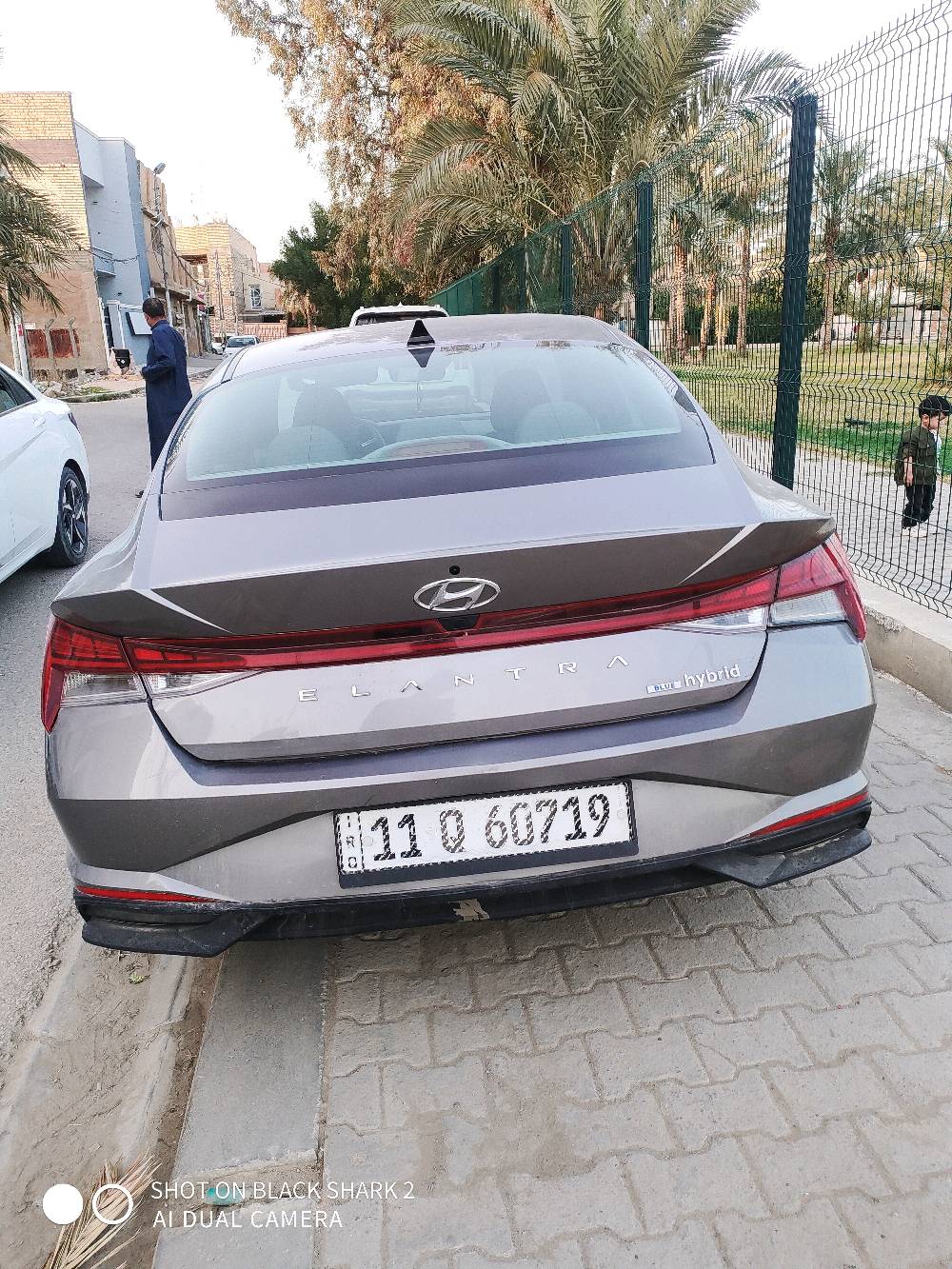 سيارة هيونداي إلنترا هايبرد للبيع، بحالة ممتازة. موفرة للوقود بفضل نظام الهايبرد. اللون رمادي مع تصميم حديث وجذاب. السيارة مزودة بتجهيزات أنيقة ومريحة من الداخل، بما في ذلك شاشة تحكم كبيرة وسهلة الاستخدام.