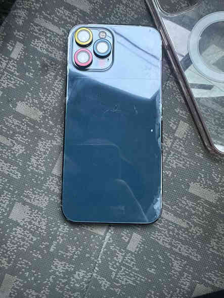 ايفون 12 برو ماكس لون ازرك ذاكره 256 الجهاز بلادي ما مفتوح ابد ولا داخل صيانه وين متريد تفحص افحص الجهاز ع ايدي باكيته ويا
لازك عليه Ppf حمايه للضهر 
الجهاز كلش نضيف السعر 525 الف
وبي مجال
 
الرقم *********** مكان بغداد الدوره
