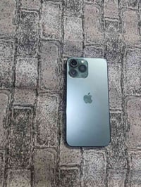 ايفون ١٣ برو ماكس ذاكره ٢٥٦ امريكي بطاريه ٨٢ الجهاز مستبدل بي شاشه وكا...