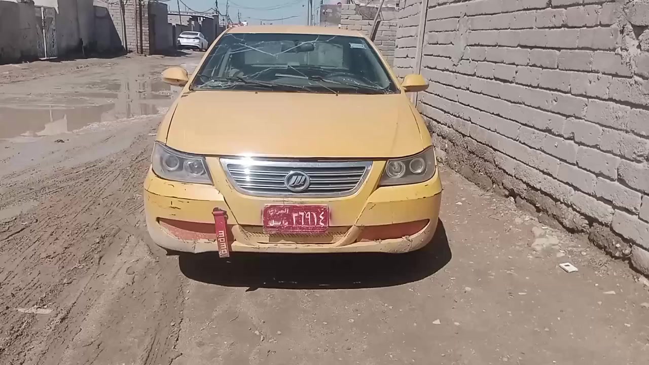 السلام عليكم.سياره للبيع نوع ايفان 2012 مكينه وگير وحداديه وكهربائيات وتخم تأثيرات..سعر السياره 11 ورقه..رقم التلفون ***********
