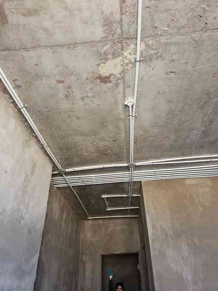 سلام عليكم فني كهربائي هذا شغلي اشتغل مخطط كان بيت او بناية تكعيد بوكسات تسليك جاهز باي وقت واذا خلفة عنده شغل او مقاول اطلع ماكو اشكال مكاني بصرة للتواصل ***********
