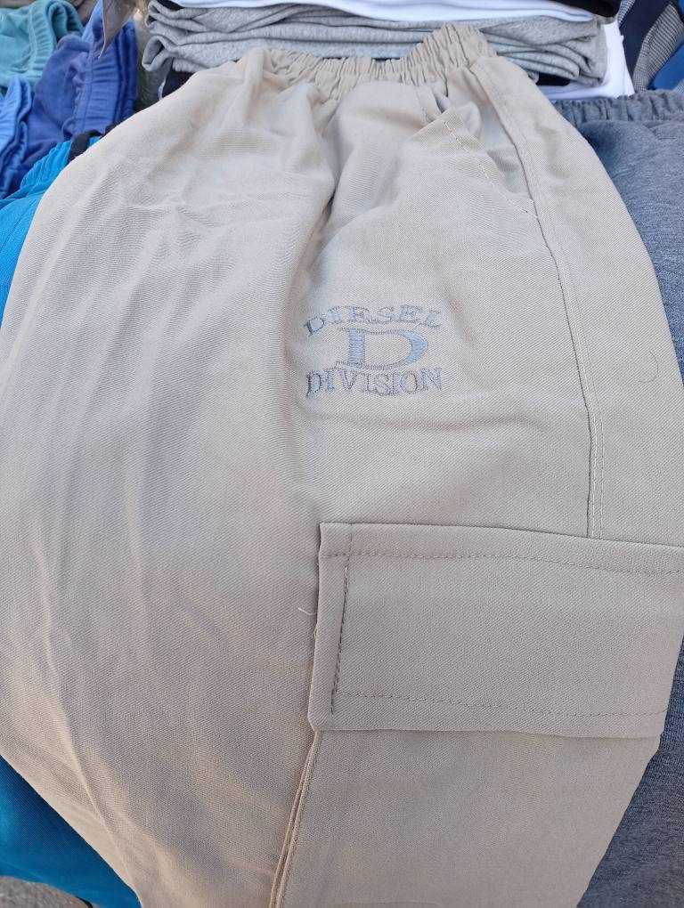 تنزيلات عرض خاص 
بنطرون أبو الجعبة ماركة 
السعر ب 7000 دينار 
العنوان خانقين شارع مصرف. خناقين, ديالى


**إذا كنت صاحب هذا الإعلان وتريد حذفه لأي سبب، رجاءا أرسل رسالة إلى الدعم الفني**