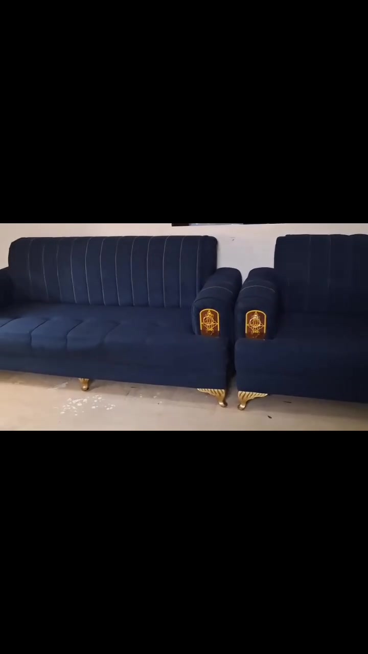 السلام عليكم تخم لبيع نضيف كلش السعر ٤٠٠ وبي مجال الستفسار ***********
