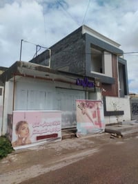 للايجار صالون حلاقه للسيدات موقع مييز مع كافه الخدمات يحتوي على حمام ح...