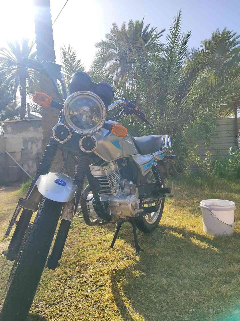 سلام عليكم للبيع  دايون عظم ثامر خلخال سويج سجينه رقم وسنويه بأسمي تحويل نفس اليوم مديل21 شهر 10 طالعه بل22 دراجه خير من الله ماناقصهه شي  مكينه مامفتوحه
السعر /1500 وبيهه مجال بسيط للشراي /موشراي لاتعلق وتكسر بحلال العالم /*********** مكاني كربلاء الحسينيه
