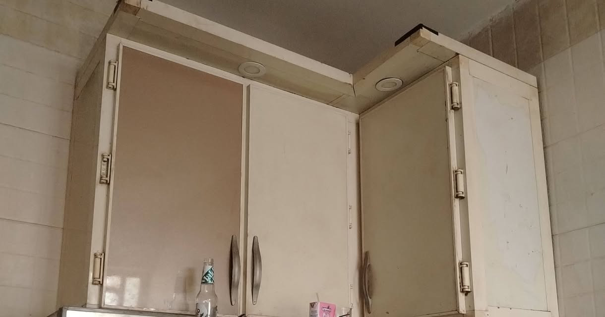السلام عليكم
سنك مرمر متر ونص وزاويه متر ونص توصا مو سوكي السعر ٢٥٠ وبيهن مجال مكاني دوره شارع ٦٠ الاتصال على الرقم ***********
